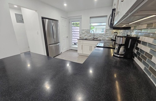 Jolly Harbour Condo | Modern 2 Bdr Waterfront Villa in Jolly Harbour Sleeps 5