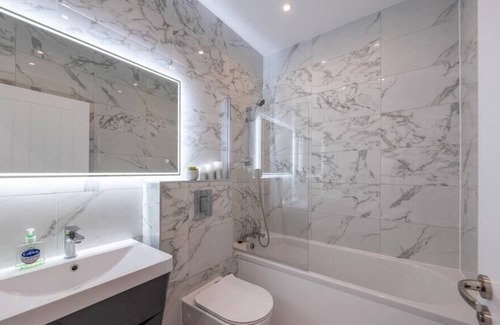Slough Apartment | Modern 2 Bed Apartment in Slough