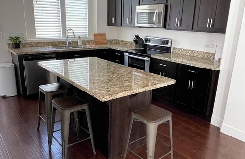 Daybreak House | Modern 2 bed Daybreak Townhome Near Oquirrh Lake!