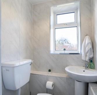 Durham Apartment | Modern - 2 Bed - Free Parking