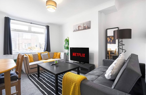 Durham Apartment | Modern - 2 Bed - Free Parking