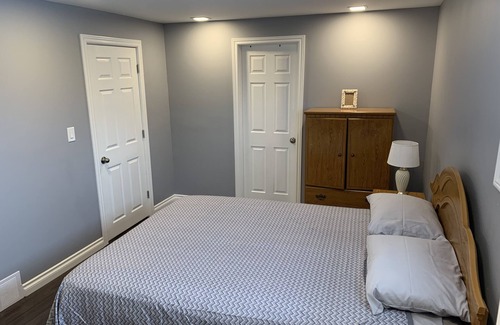 Sudbury Apartment | Modern 2-bedroom main floor space