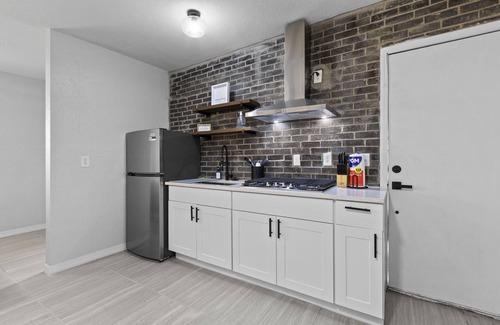 El Paso Apartment | Modern 2 Bedroom Apartment in Central El Paso.