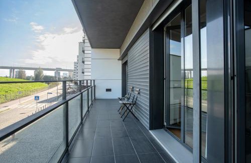 Parque das Nacoes Apartment | Modern 2-Bedroom Apartment in Expo