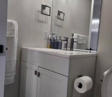 Southwest Edmonton Apartment | Modern 2 Bedroom Basement Suite Chappelle Edmonton