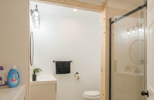 Havelock-Belmont-Methuen Apartment | Modern 2 bedroom fully equipped unit