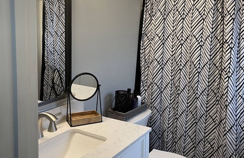 Navarre House | Modern 2 bedroom near the most beautiful beaches!