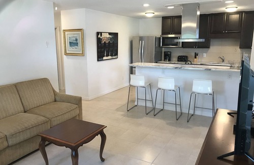 St. Petersburg - Clearwater Condo | Modern 2 Bedroom in Historic Community minutes from Downtown