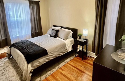 University City Condo | Modern 2 BR Located next to the famous St Louis Loop