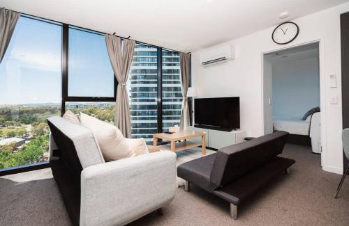 Belconnen Apartment | Modern 2b2b Apt -2 king bed-2 parking-UC-Westfield