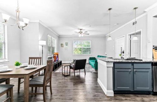 Fossil Creek Apartment | Modern 2BD 1BA Apt Pool Gym