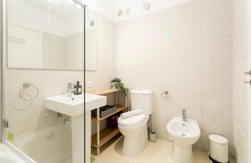 Falca Apartment | Modern 2bdr flat in the city's heart!