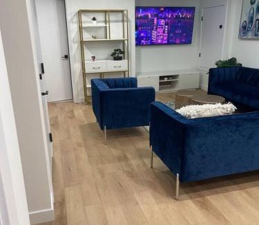 Southwest Edmonton House | Modern 2Bedroom suite in SW Edmonton close to Edmonton International Airport