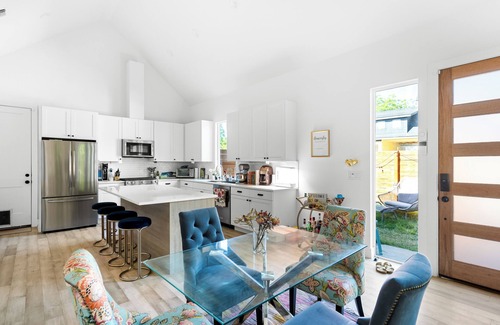 Chestnut House | Modern 2BR 2BA. Spacious open concept living room/kitchen w cathedral ceilings.