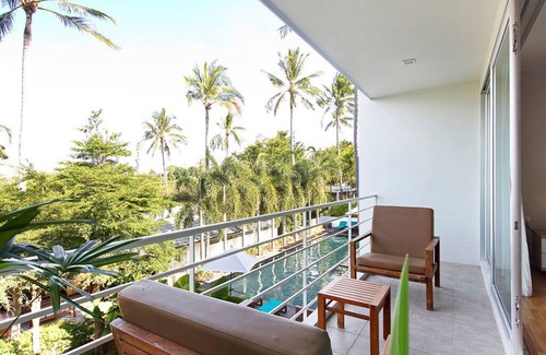 Choeng Mon Apartment | Modern 2BR+3BA Condo Near Beach Pools, Gym & Fast 1Gbps Internet