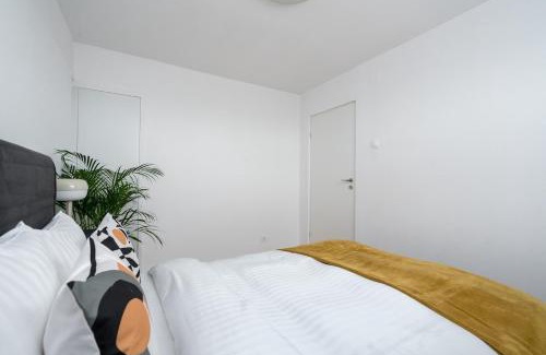 Dorobanti Apartment | Modern 2BR Apartment - Dorobanti View