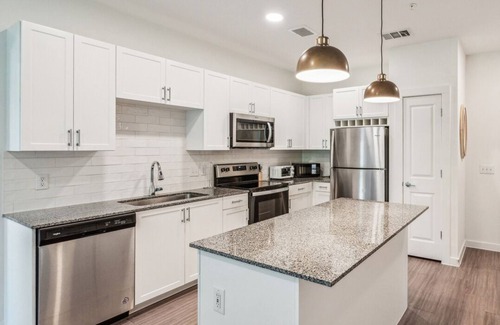Austin Apartment | Modern 2Br Apartment I Properties by Preston