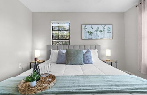 Pleasant Valley Apartment | Modern 2BR Downtown Austin Pool, Gym, Parking