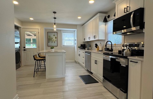 Fortville House | Modern 2BR + Gameroom Fortville home Sleeps 6 in Near Indianapolis