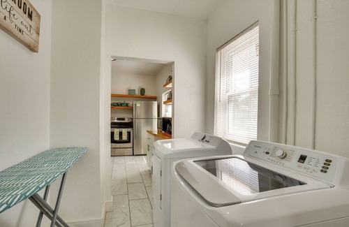 North Hyde Park Apartment | Modern 2BR Kansas City Condo Near Downtown