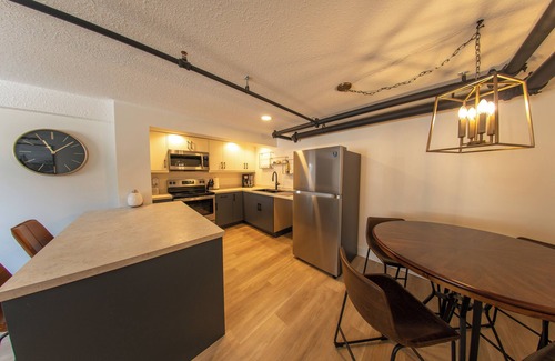 Silver Star Mountain Condo | Modern 2BR Renovated Suite w/Ski Locker – Perfect for Families