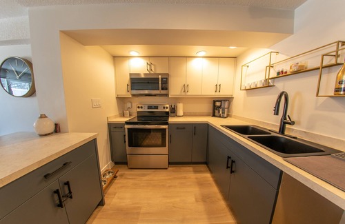 Silver Star Mountain Condo | Modern 2BR Renovated Suite w/Ski Locker – Perfect for Families