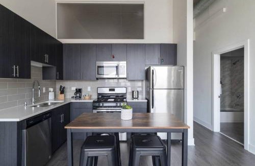 Near South Side Apartment | Modern 2BR Stay in South Loop with Optional Parking & Gym Access Near Museum Campus & Grant Park