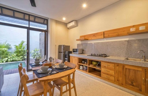 Lodtunduh House | Modern 2BR Villa close to Ubud center-Desirable