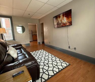 Morgantown Apartment | Modern 2BR with Ensuite, Downtown Morgantown, WVU
