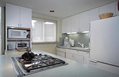 Snowmass Village Condo | Modern 3 bdrm, 3 bath, 3 floor Condo with amenities galore in a GREAT location!