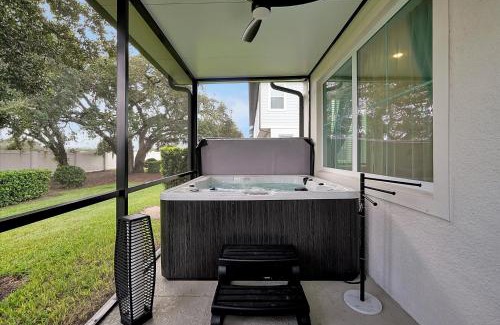 Davenport Apartment | Modern 3-Bed Townhouse with Game Room & Hot Tub