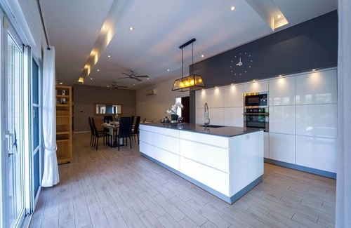Hua Hin Villa | Modern 3 Bedroom Pool Villa - MR54