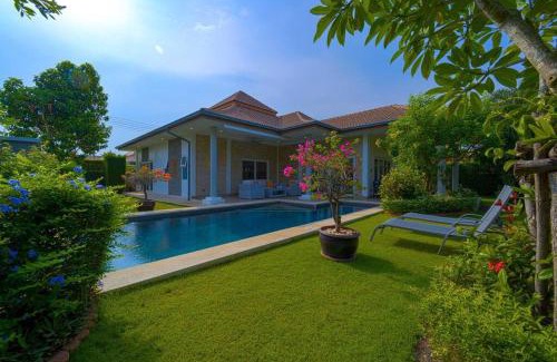 Hua Hin House | Modern 3 Bedroom Pool Villa - MR54