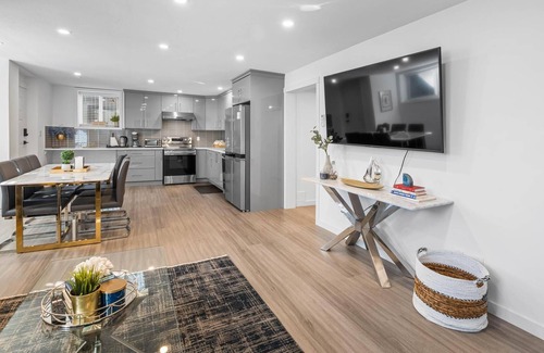 Fleetwood House | Modern 3 Bedrooms Suite