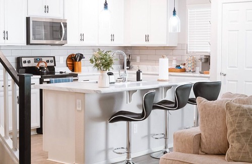 Surprise House | Modern 3 Br, 2.5ba desert villa