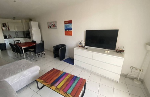 Le Port Apartment | Modern 3-room apartment in Canet-Plage, renovated, near the beach