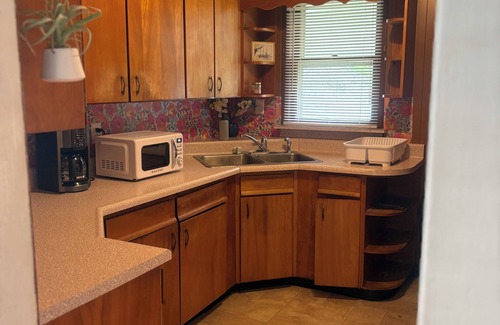 Decatur House | Modern 3BR + 2 Living Rooms Stylish & Spacious House in Central Decatur