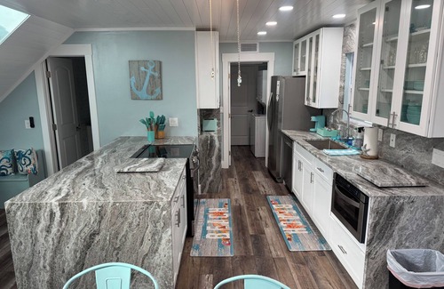 New Smyrna Beach House | Modern 3BR/2BA Townhouse – Sleeps 10 – Pet Friendly – Steps to the Beach!