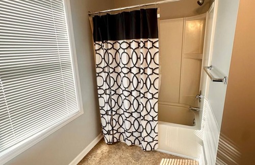 Minneapolis House | Modern 3BR Family House Close to Parks & Dining – Excluding Basement