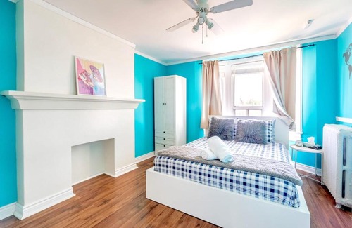 High Park North House | Modern 3BR Home - Near High Park