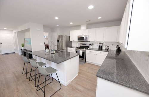 Fairfield House | Modern 3BR Home with New Furnishings