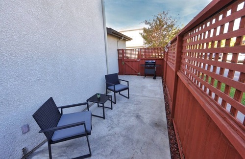Fairfield House | Modern 3BR Home with New Furnishings
