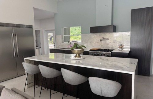 Maitland House | Modern 4 bed/4 bath Lake Home