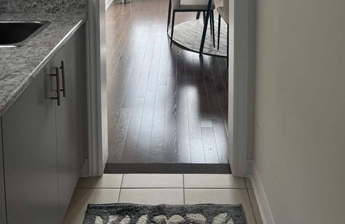 Collingwood House | Modern 4BD house in Collingwood, 10 Minute drive to Blue Mountain