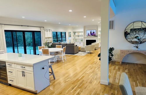 Mattituck House | Modern 4Bedroom Farmhouse w/Heated Saltwater Pool in Mattituck close to beaches