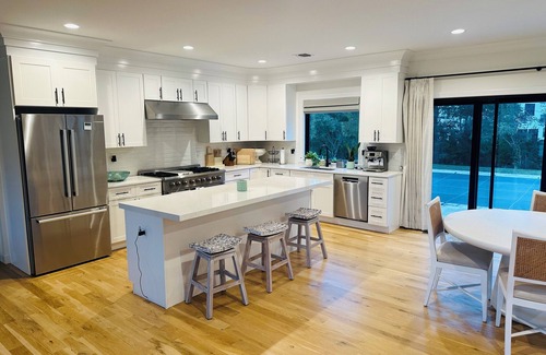 Mattituck House | Modern 4Bedroom Farmhouse w/Heated Saltwater Pool in Mattituck close to beaches