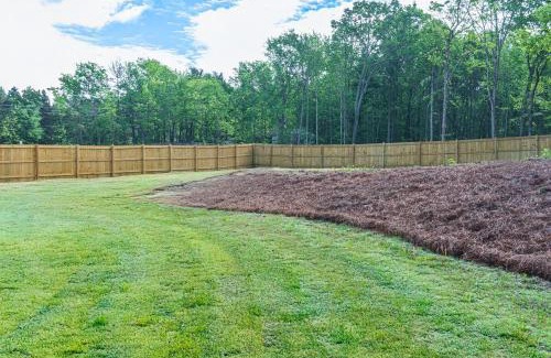Douglasville House | Modern 4BR 3BA Family Retreat Douglasville
