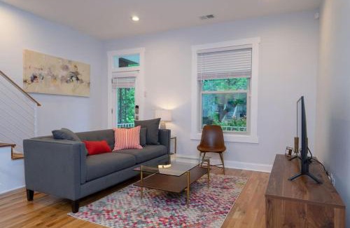 Park View Apartment | Modern 4BR Columbia Heights Gem Walk 2 Metro & Shops