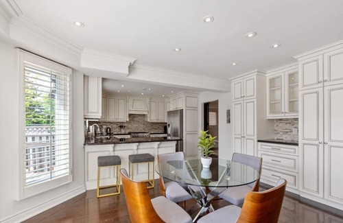 Richmond Hill House | Modern 4BR Retreat w/Premium Comforts & Parking