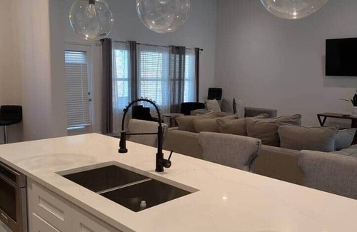 Douglasville House | Modern 4BR Retreat
